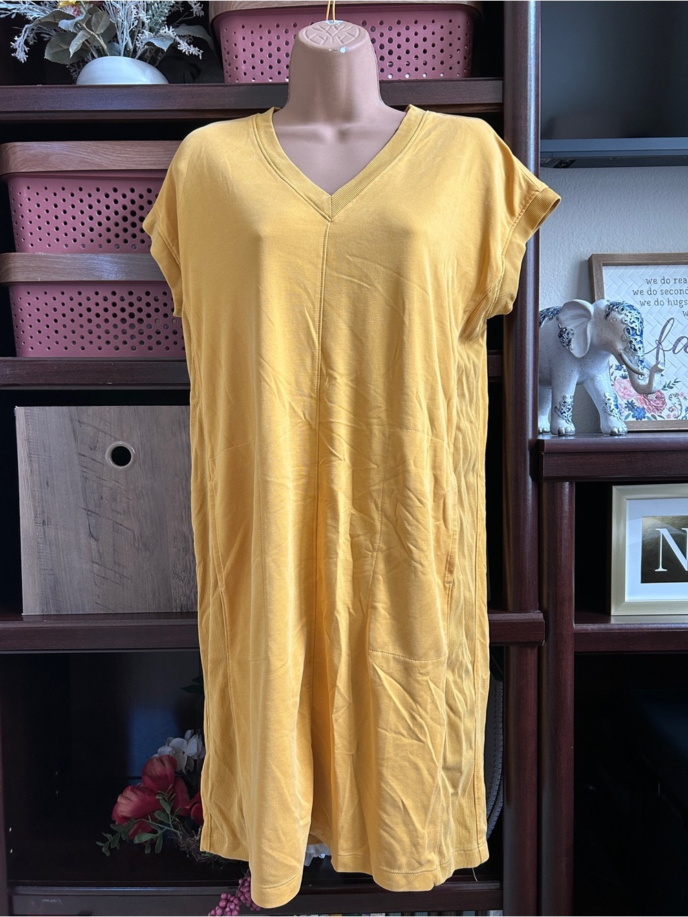 Lou & Grey Women’s XS V-Neck Yellow Dress With Pockets